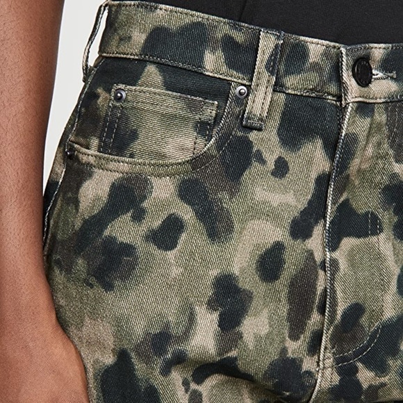 WeWoreWhat Dani Boyfriend Jeans Camo High Rise Olive Size 25 NWT - Picture 2 of 10